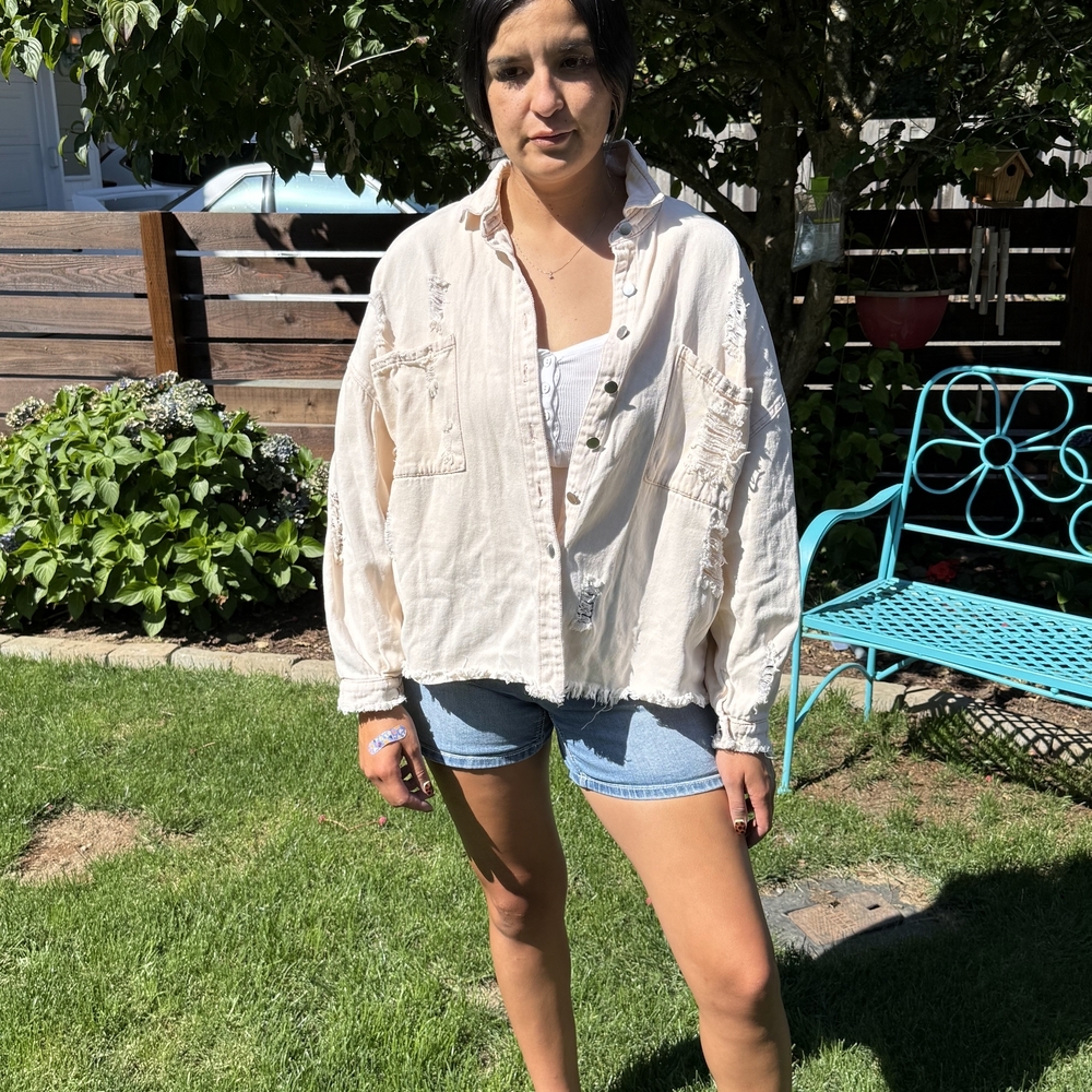 POL Oversized Distressed Button Down Shirt Jacket Women’s Peach Cream